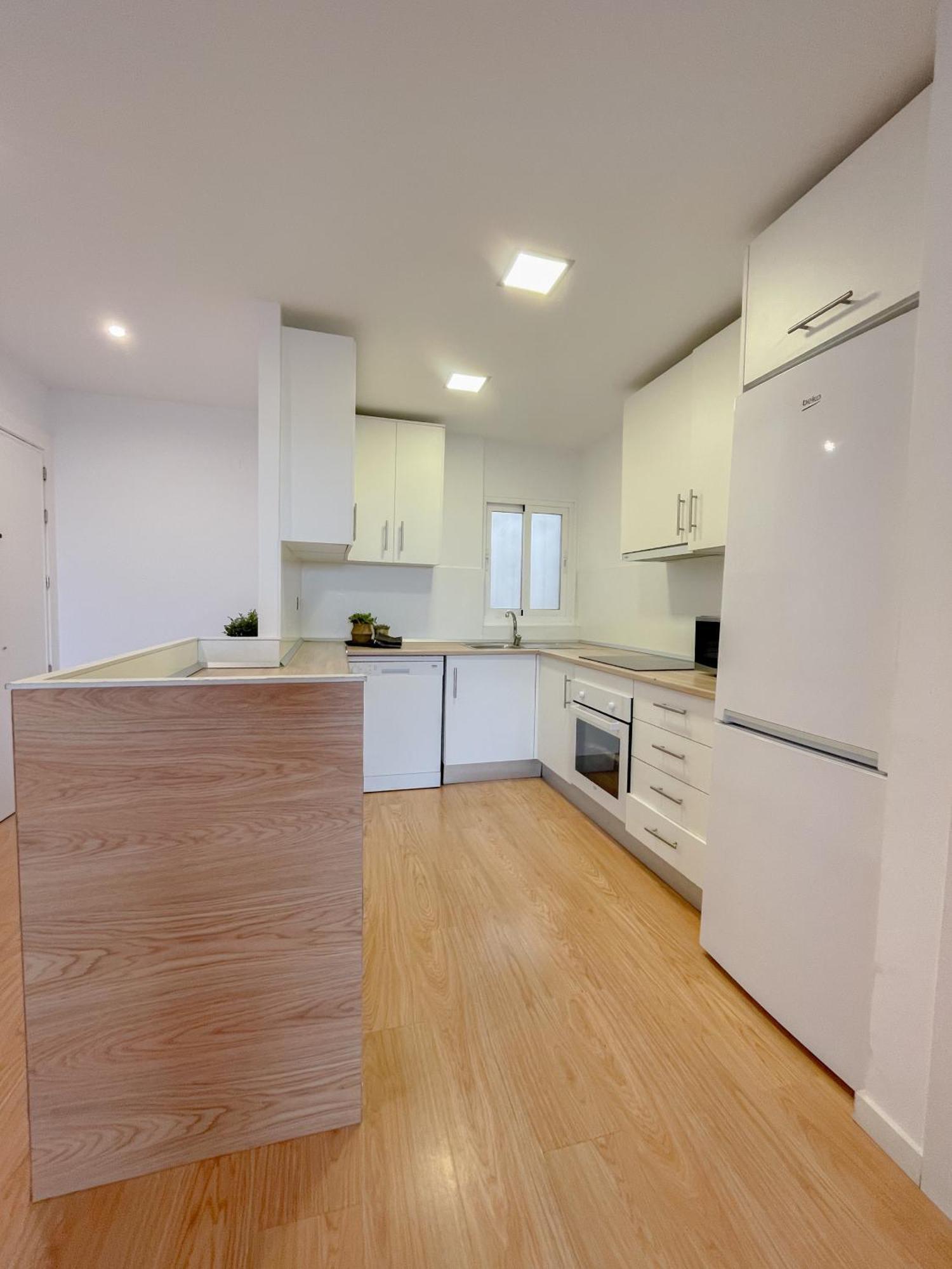 Moderno Apartamento Plz De La Merced Malaga Exterior photo