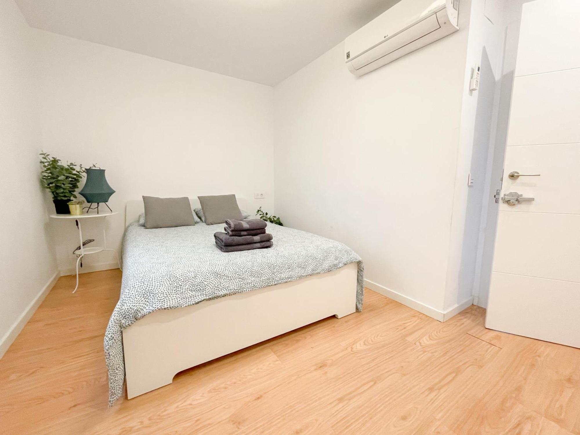 Moderno Apartamento Plz De La Merced Malaga Exterior photo